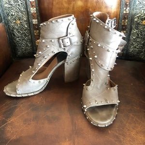 Laurence Decade Rush Spike Sandal
